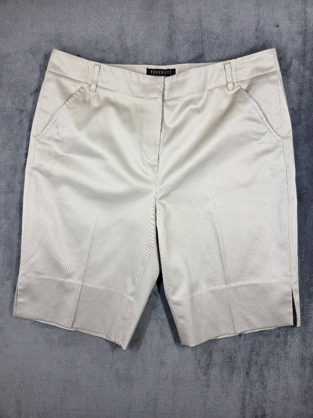 Foxcroft Shorts Womens Size 8 Khaki Non Iron Dress Shorts Side Slit